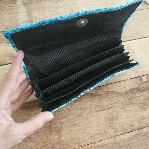 Clutch purse w roses | turquoise - Picture 2 of 4